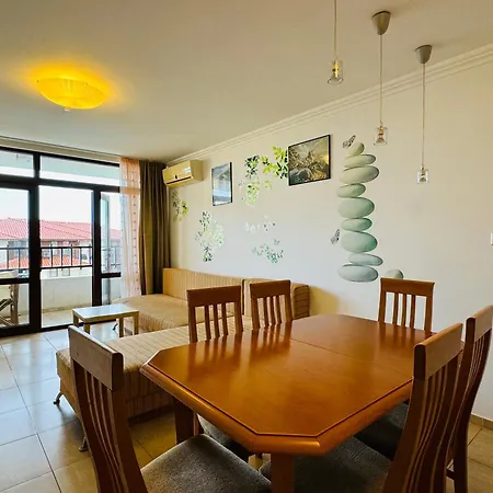 شقة бадемите 2 б 11 Two Bedroom سفيتي فلاس