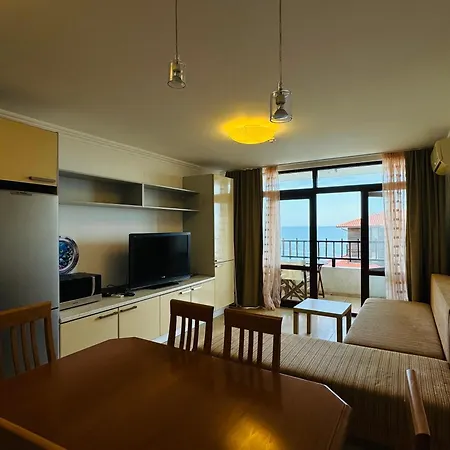 бадемите 2 б 11 Two Bedroom דירה *